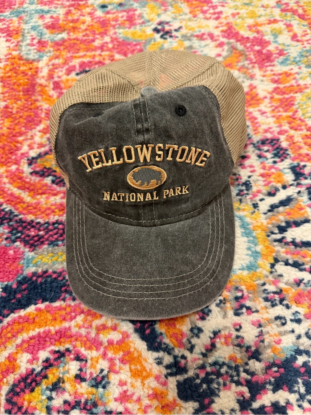 Yellowstone National Park Embroidered Trucker Hat - Gray & Tan